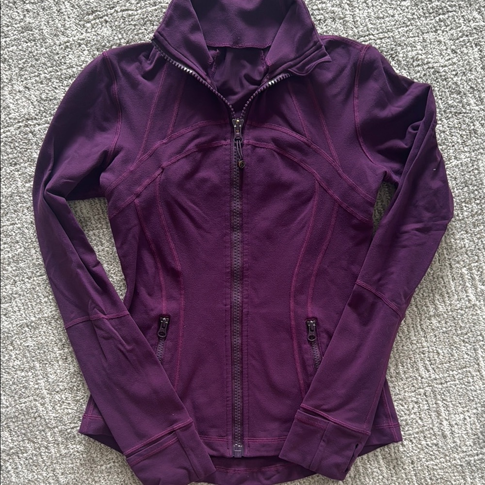 Lulu Lemon size 6 define jacket zip plum